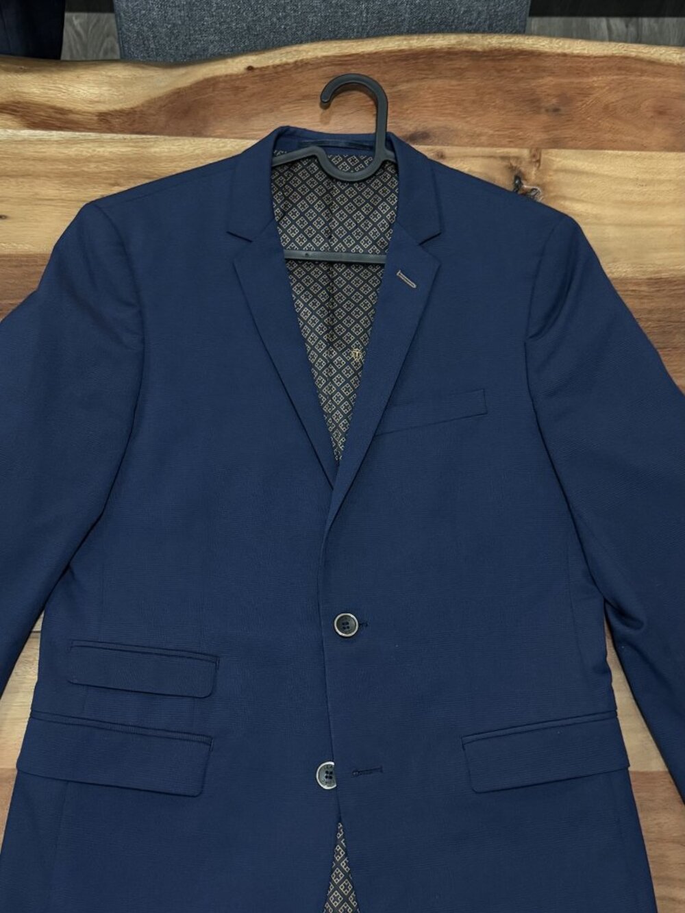 IZAC navy slim-fit blazer – size S